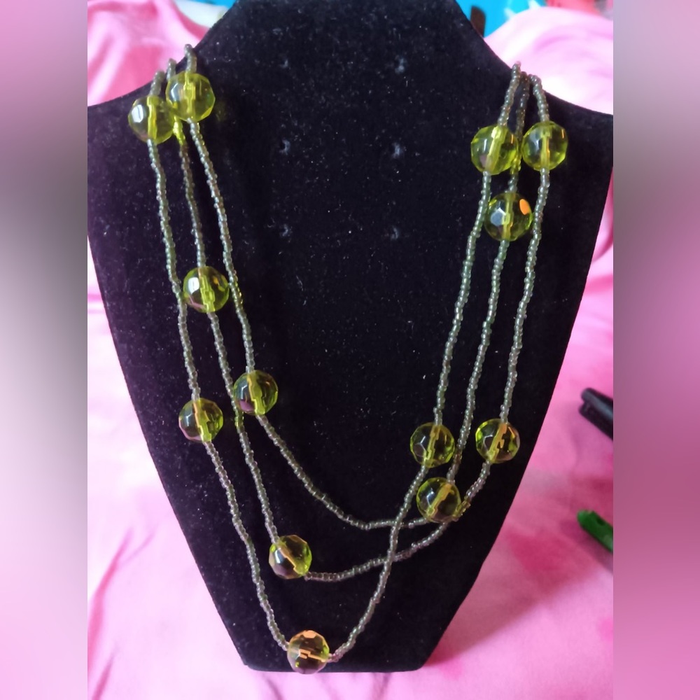 Lime green glass beaded necklace